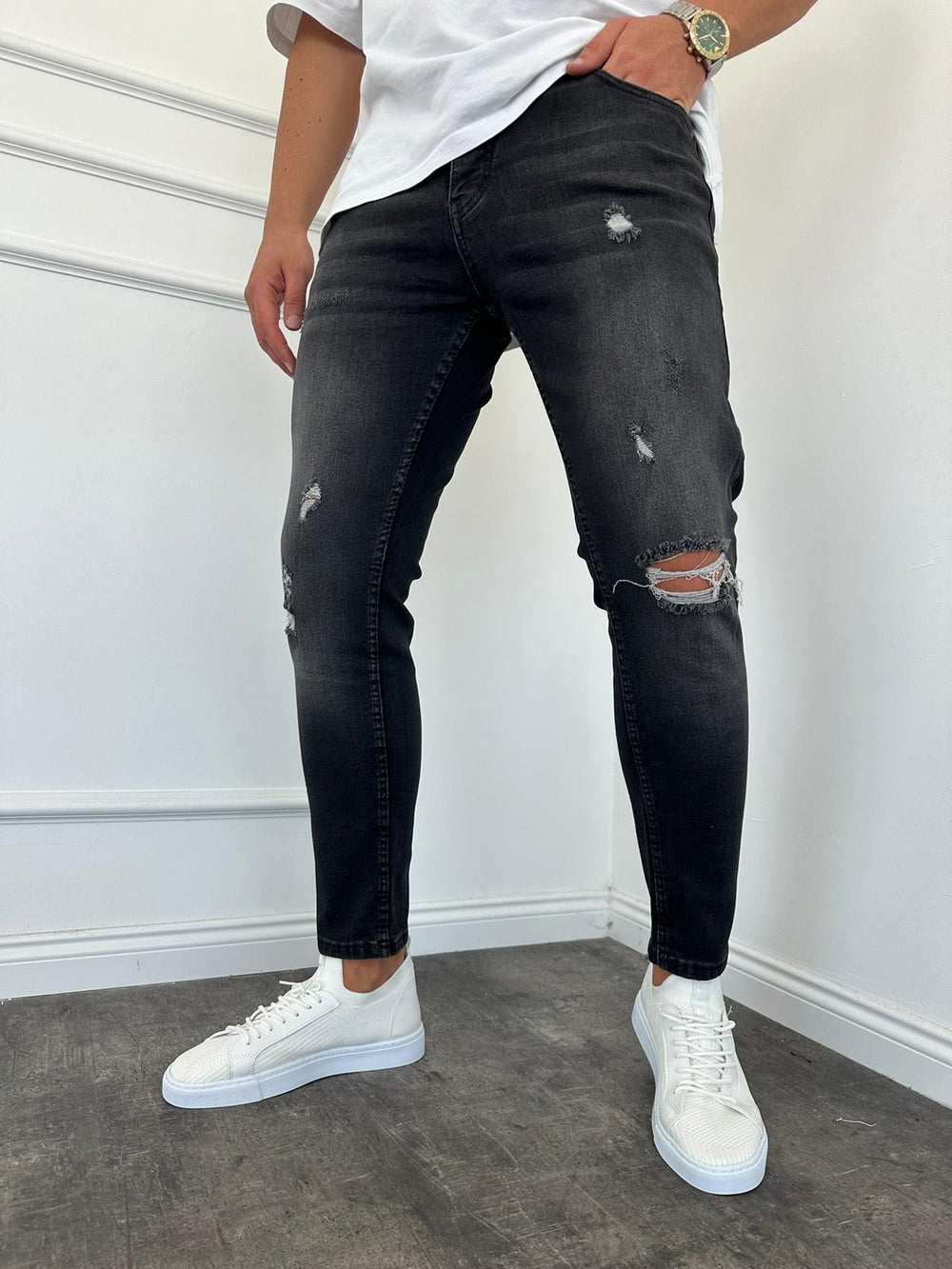 Antrasit Yırtık Detaylı Slimfit Jean