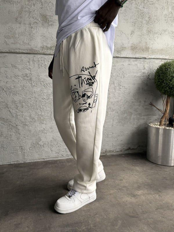 Beyaz Kurukafa Baskılı Eşofman