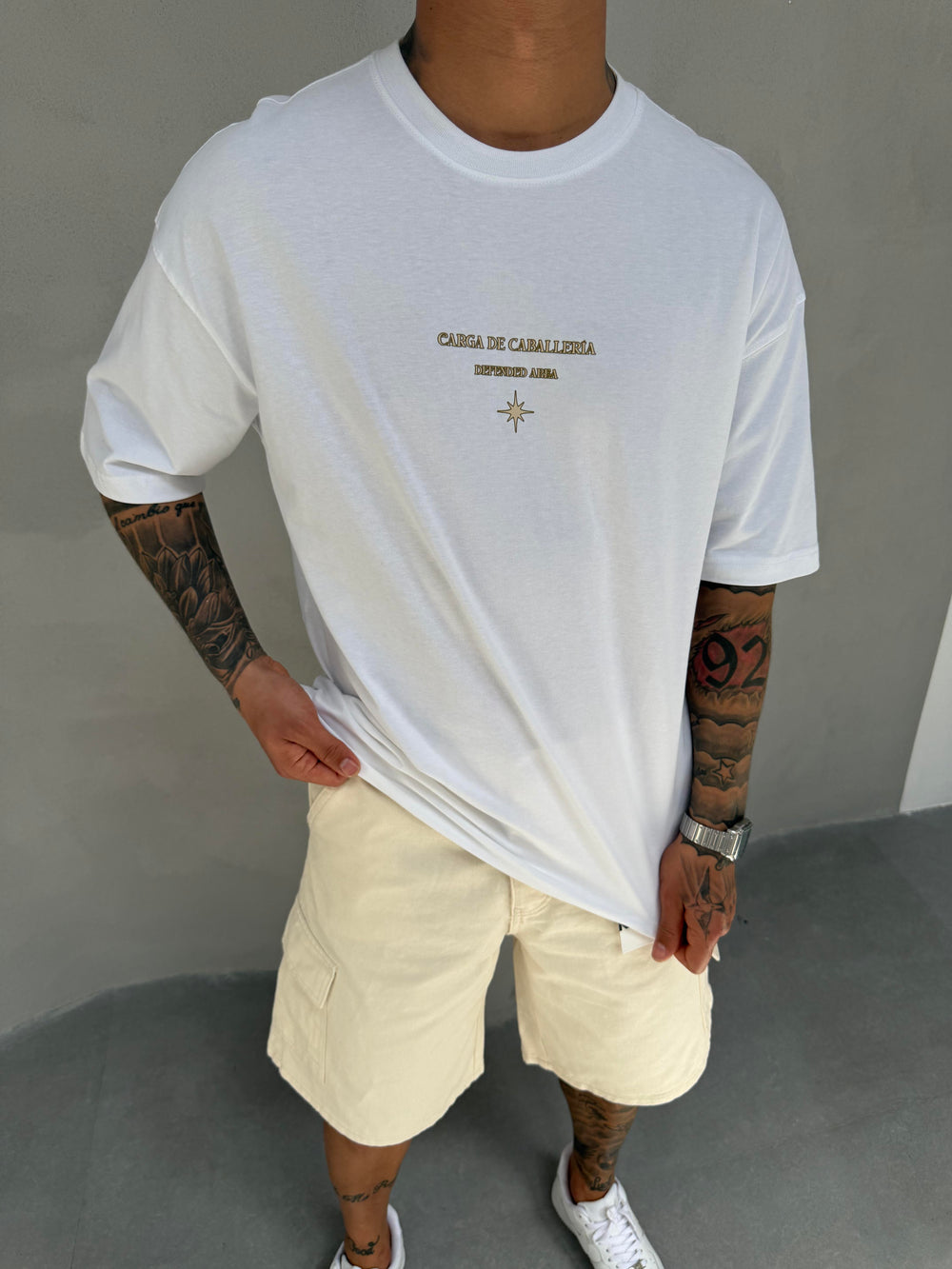 Beyaz Oversize Baskılı T-Shirt
