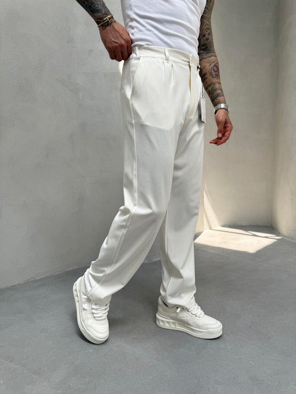 Beyaz Pileli Baggy Kumaş Pantolon