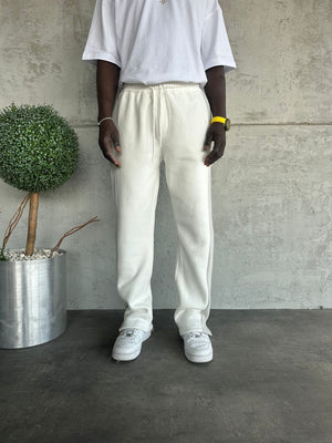 Beyaz Şerit Detaylı Kesik Paça Baggy Eşofman