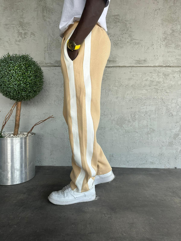 Beyaz Şeritli Bej Eşofman