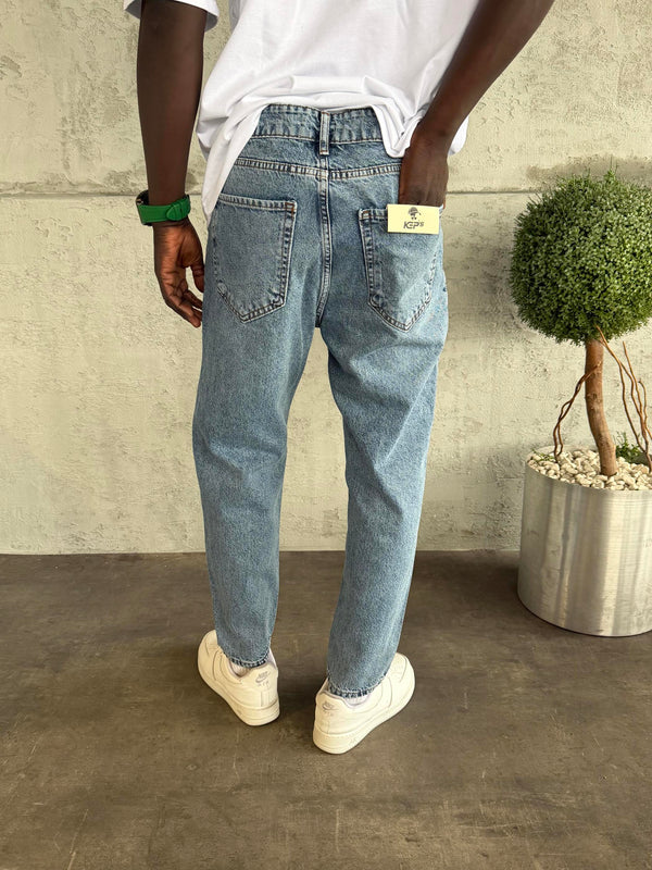 Buz Mavi Taşlamalı Boyfriend Jean