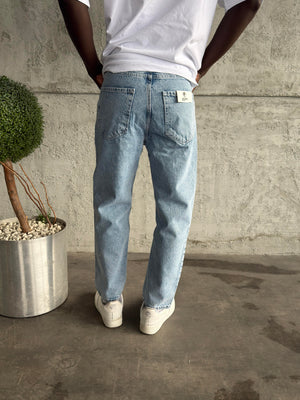 Buz Mavi Taşlamalı Boyfriend Jean