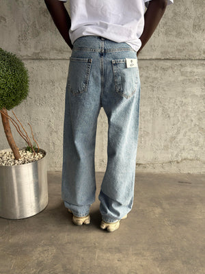 Buz Mavi Taşlamalı Relax Baggy Jean