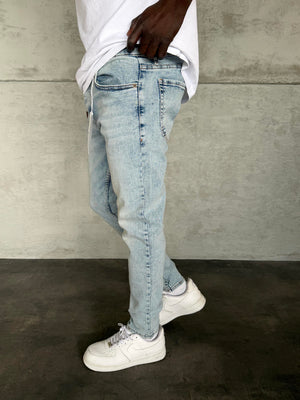 Buz Mavi Taşlamalı Slimfit Jean