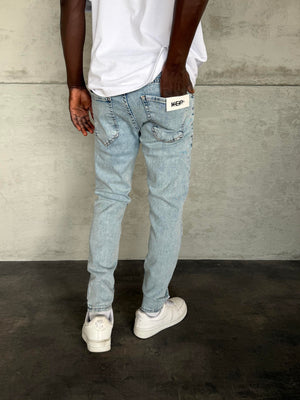 Buz Mavi Taşlamalı Slimfit Jean