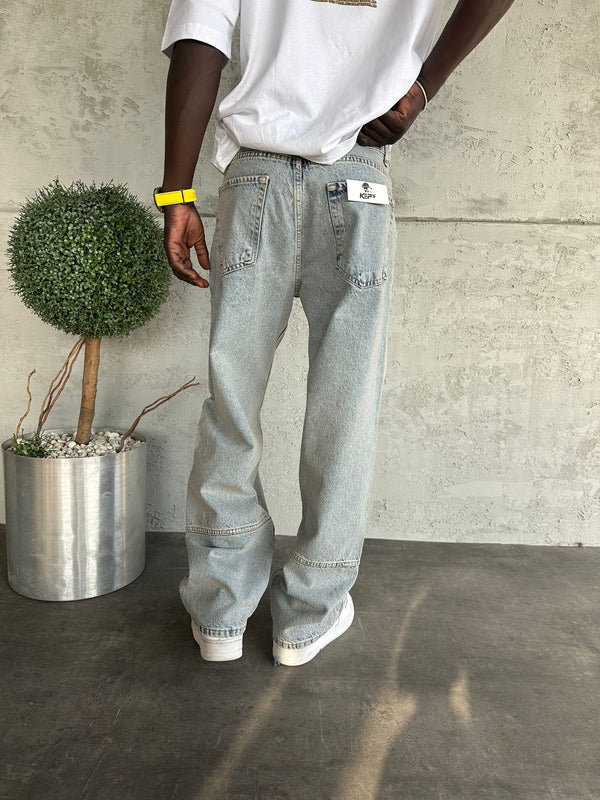 Dikiş Detaylı Buz Mavi Yıkamalı Relax Baggy Jean