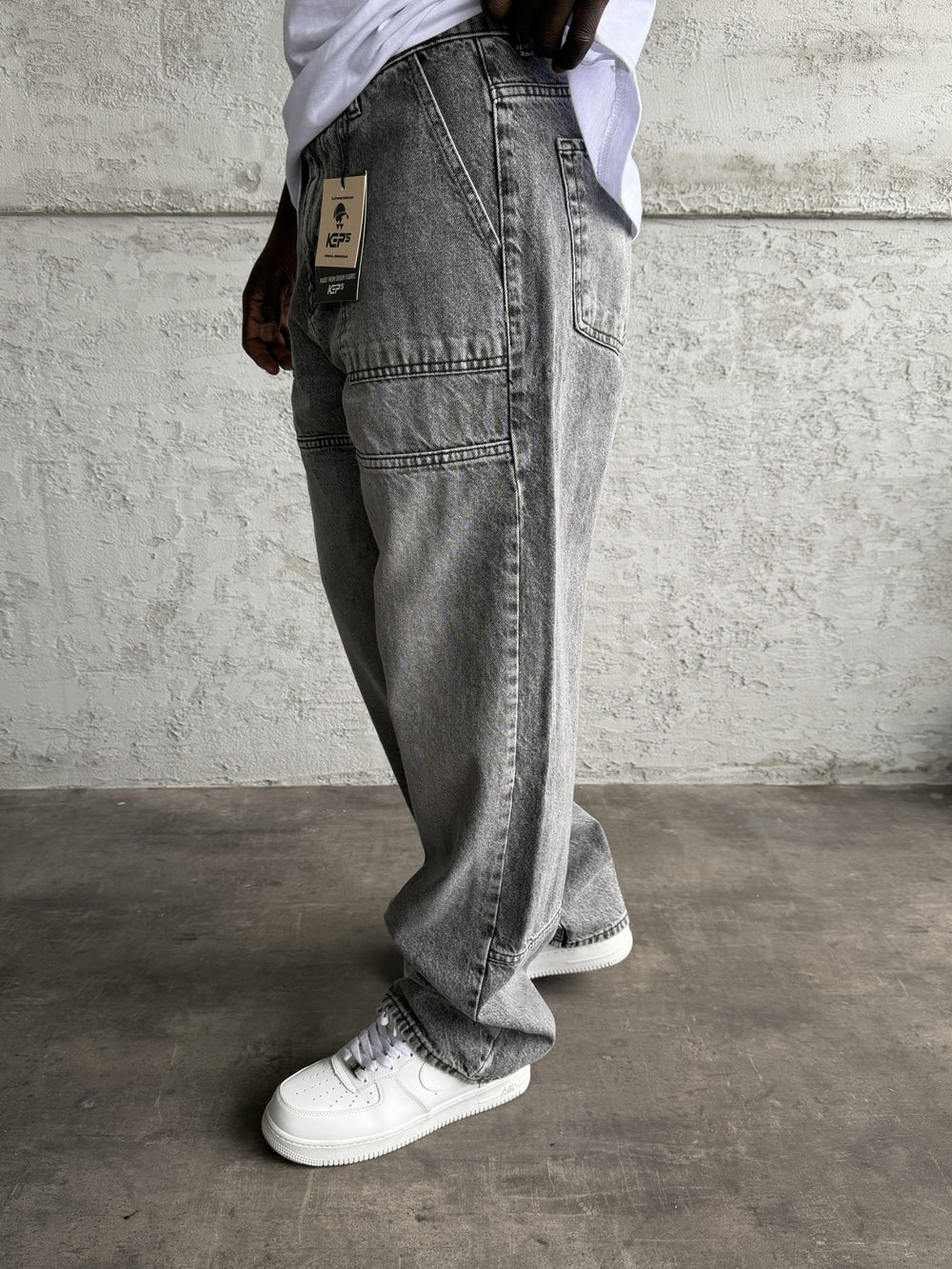 Dikiş Detaylı Gri Taşlamalı Relax Baggy Jean