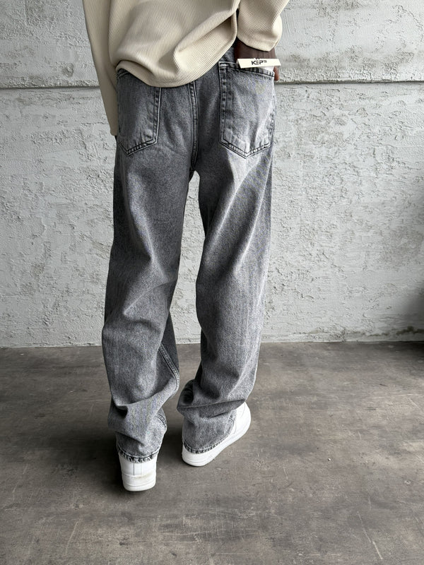 Dikiş Detaylı Gri Taşlamalı Relax Baggy Jean