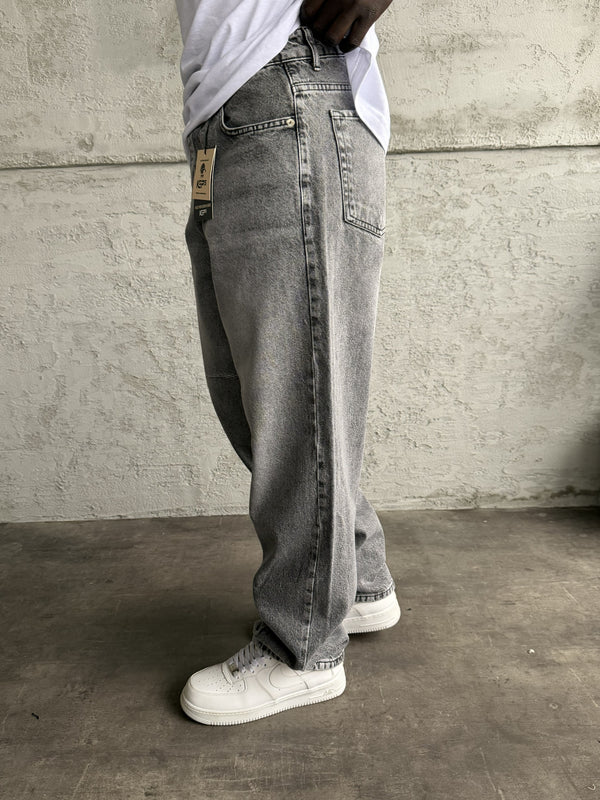 Dikiş Detaylı Gri Taşlamalı Relax Baggy Jean
