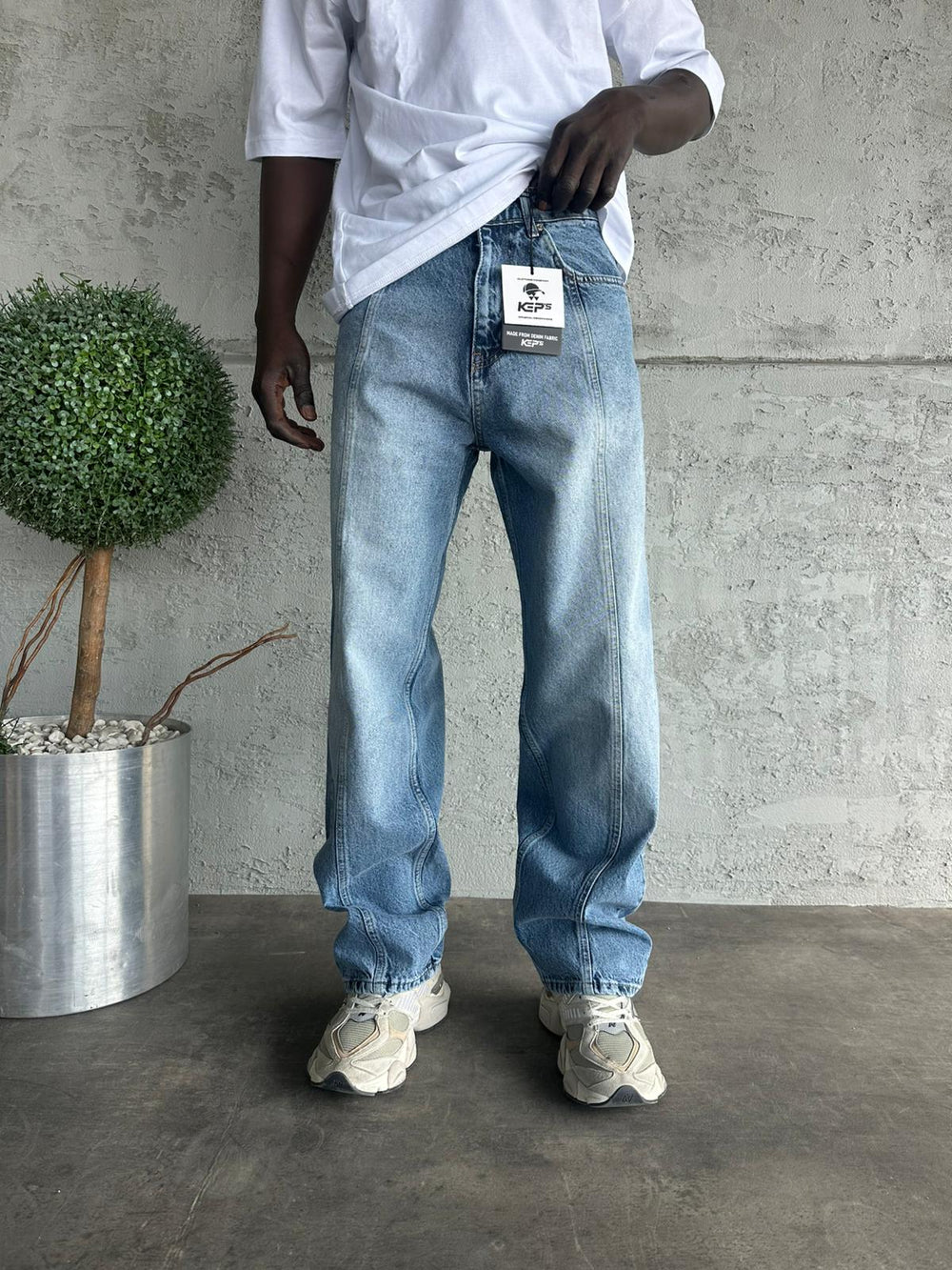 Dikiş Detaylı Mavi Taşlamalı Relax Baggy Jean