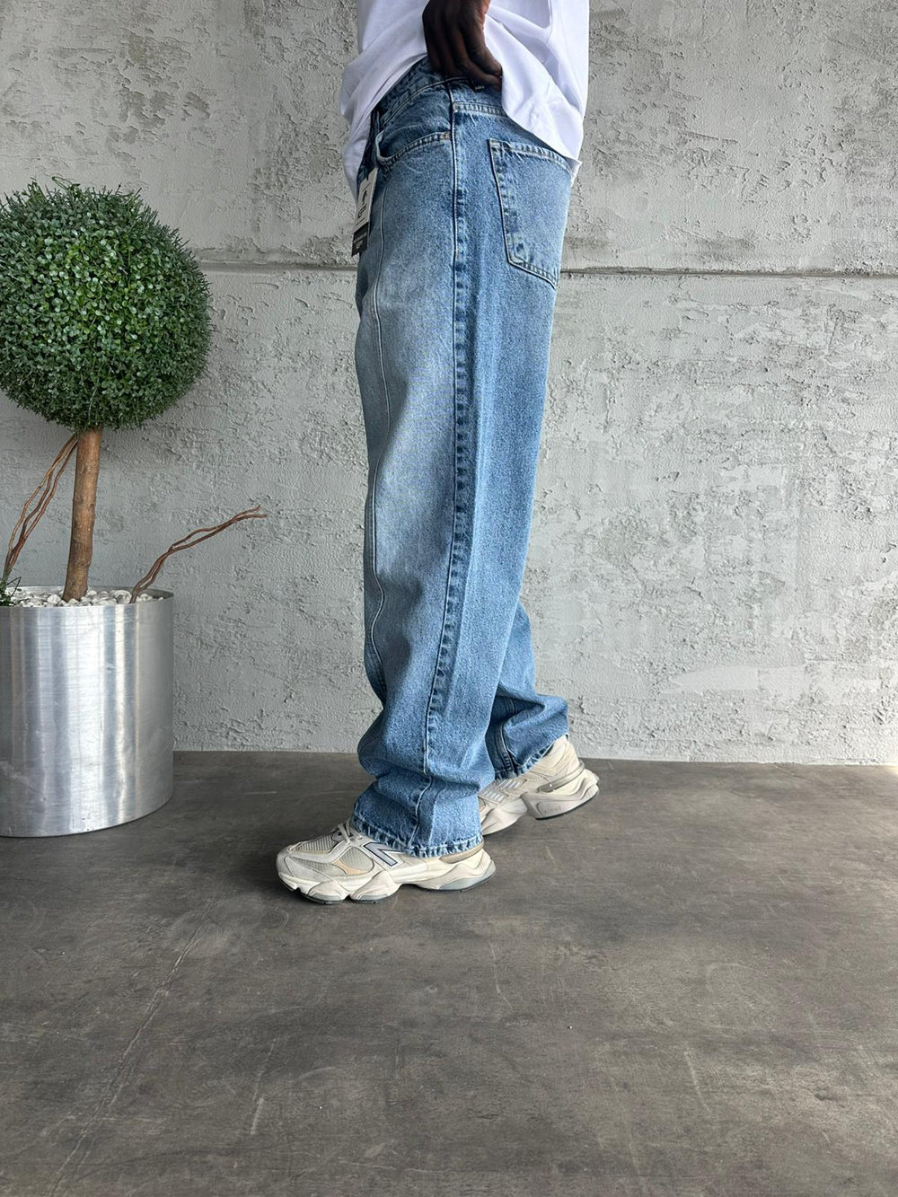 Dikiş Detaylı Mavi Taşlamalı Relax Baggy Jean