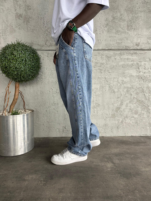 Dikiş Detaylı Mavi Taşlamalı Relax Baggy Jean