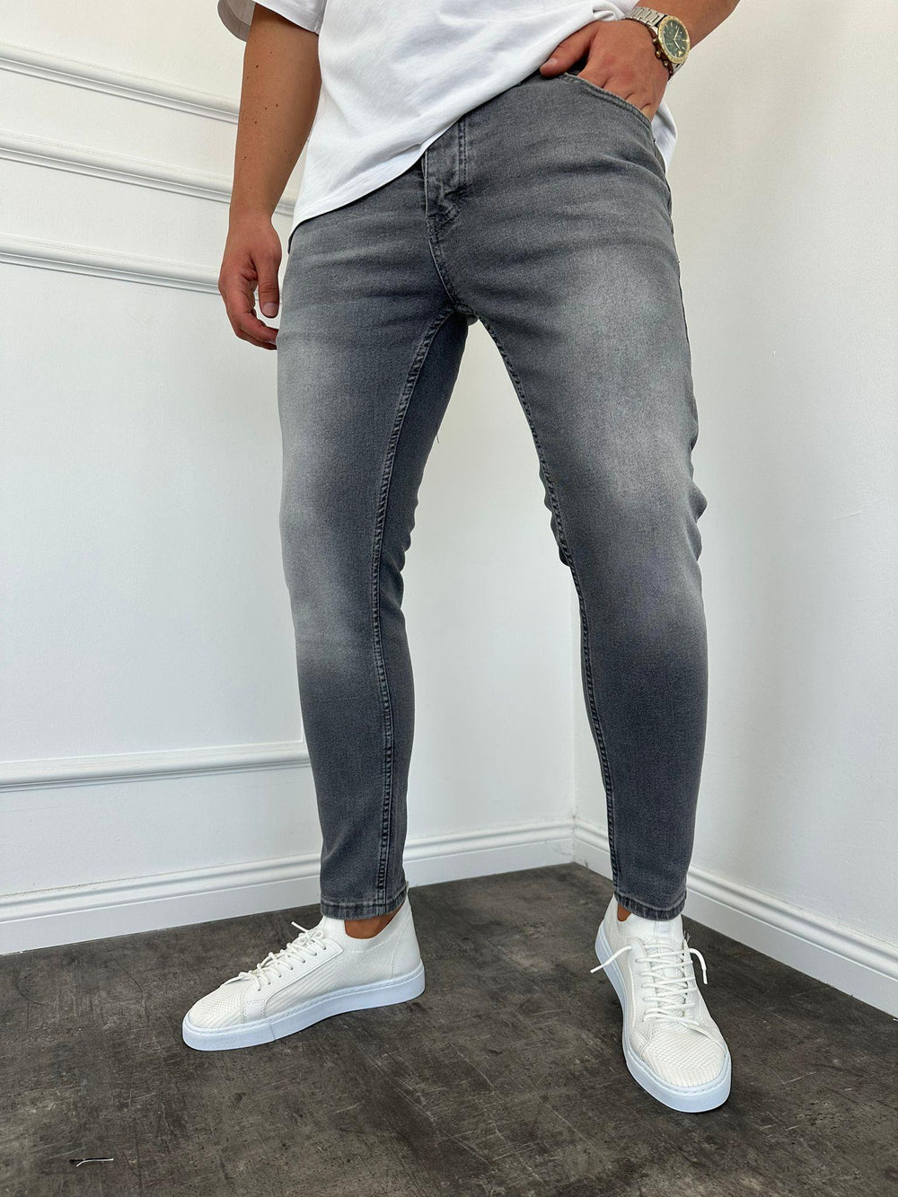 Gri Taşlamalı Slimfit Jean
