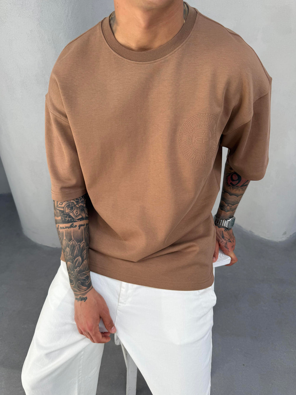 Kahve Kabartma Baskılı Oversize T-Shirt