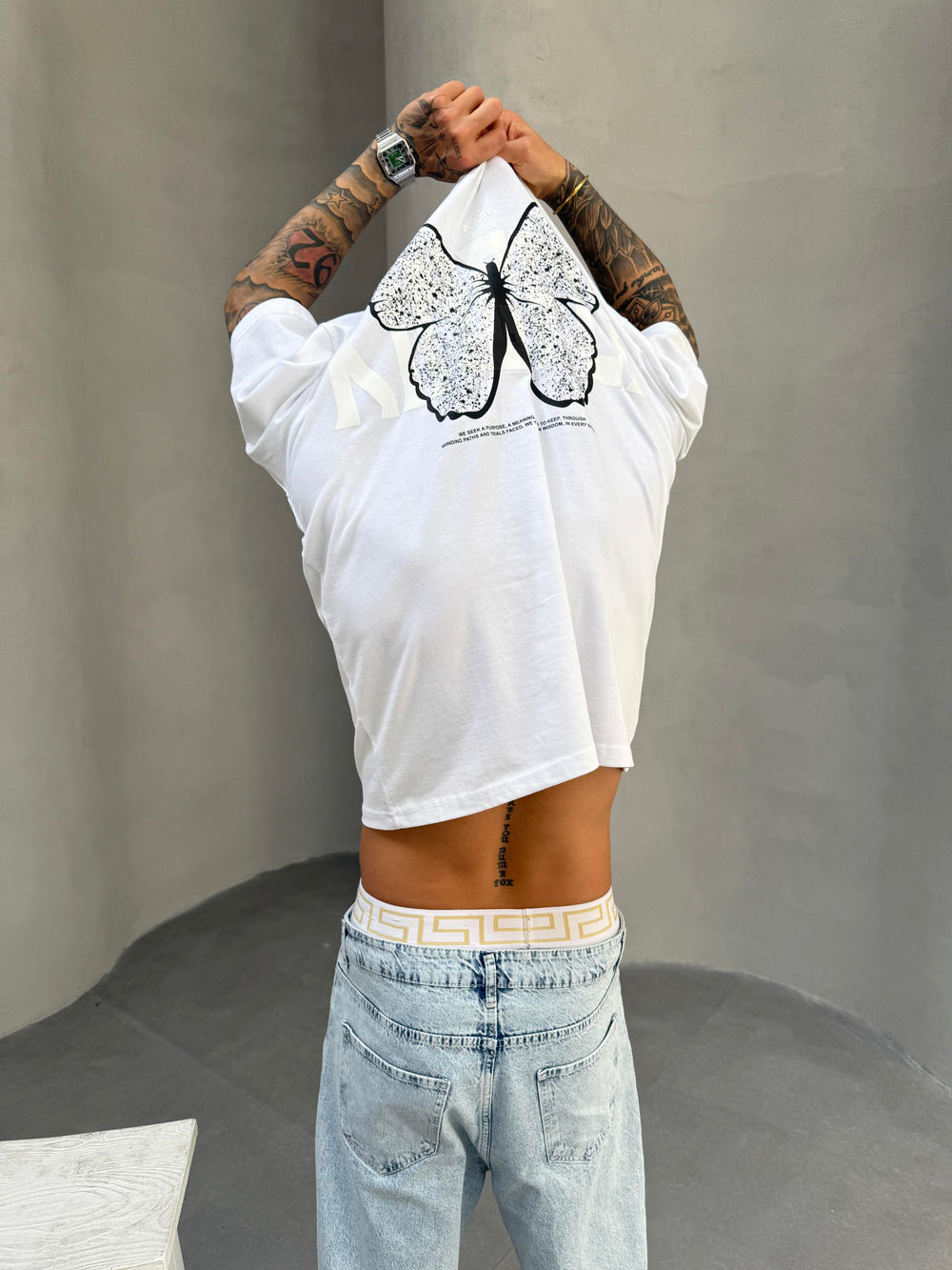 Kelebek Baskılı Beyaz Oversize T-Shirt