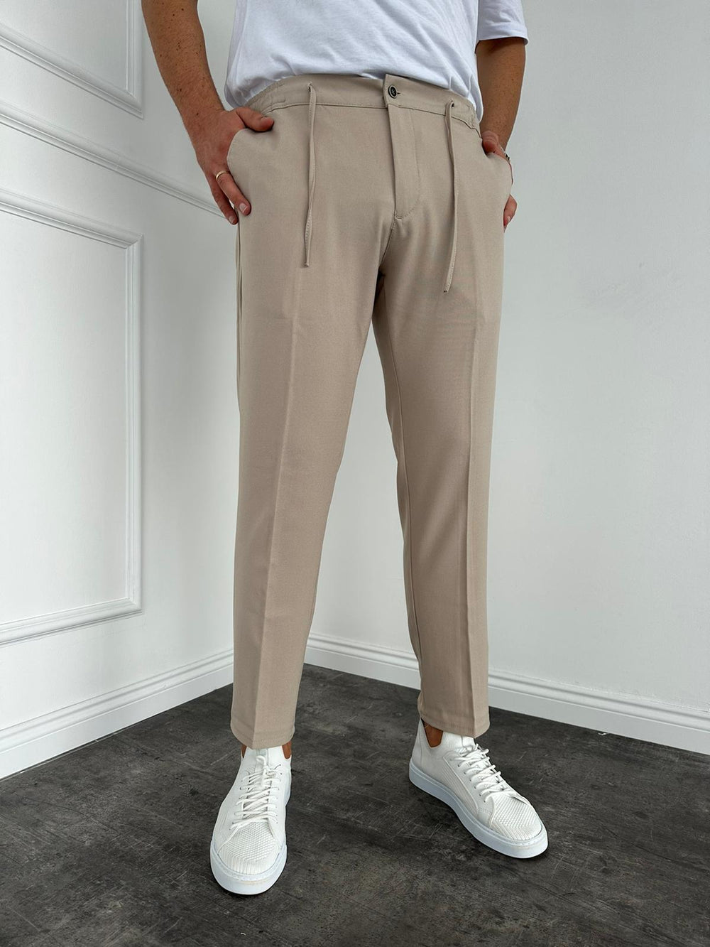 Krem İpli Bel Ayarlanabilir Pantolon