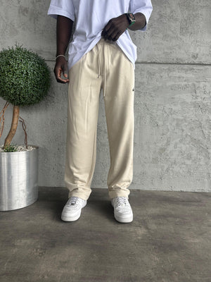 Krem Yazı Detaylı Baggy Eşofman