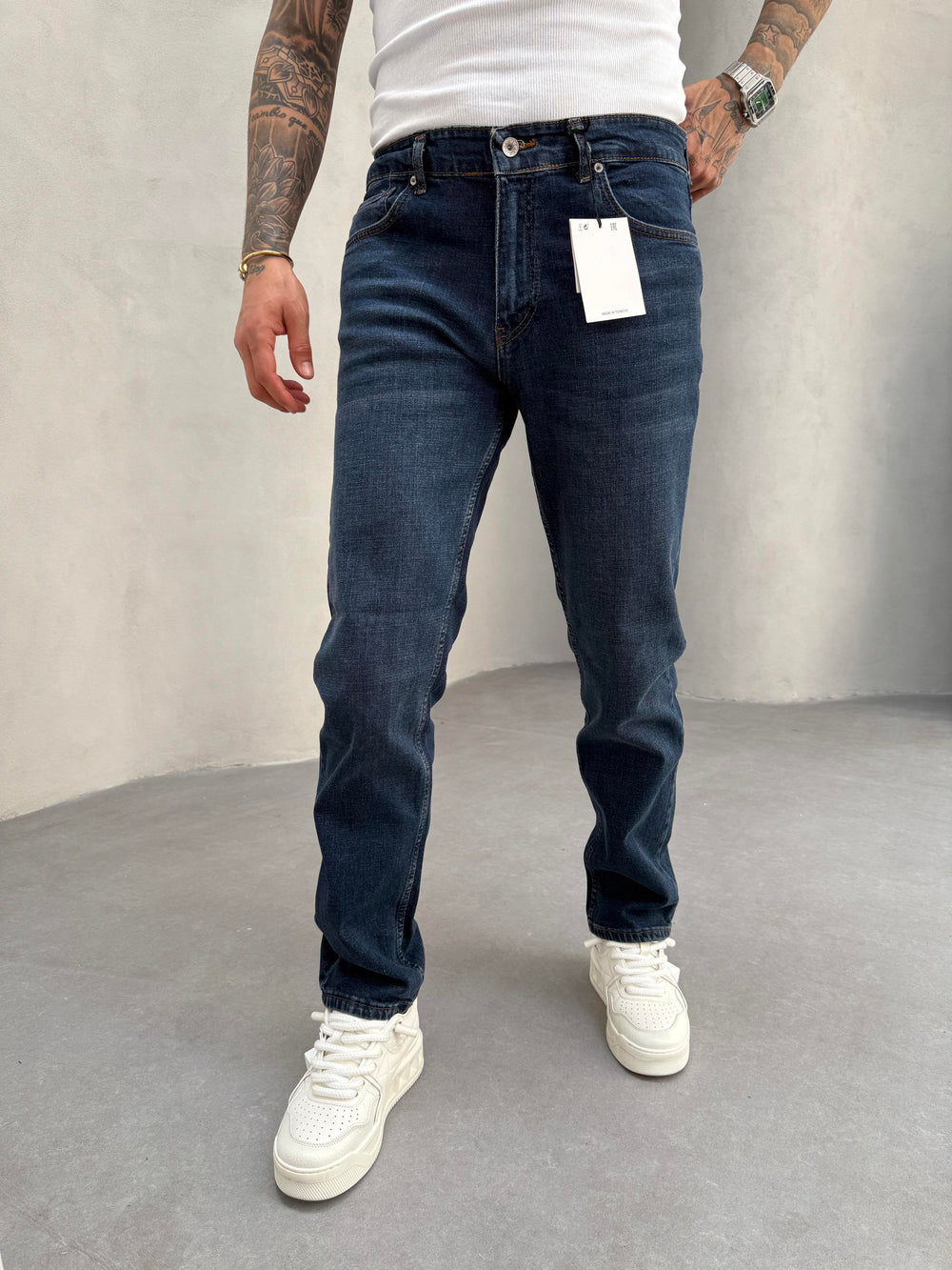 Lacivert Taşlamalı Regular Fit Jean