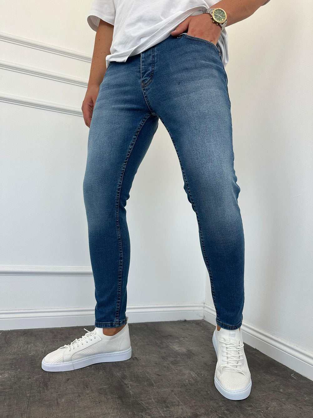 Mavi Taşlamalı Slimfit Jean