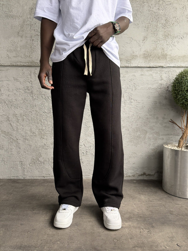 Siyah Dikiş Detaylı Baggy Eşofman