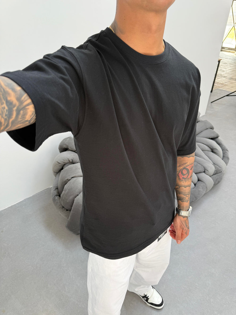 Siyah Fırçalı Kumaş Oversize T-Shirt