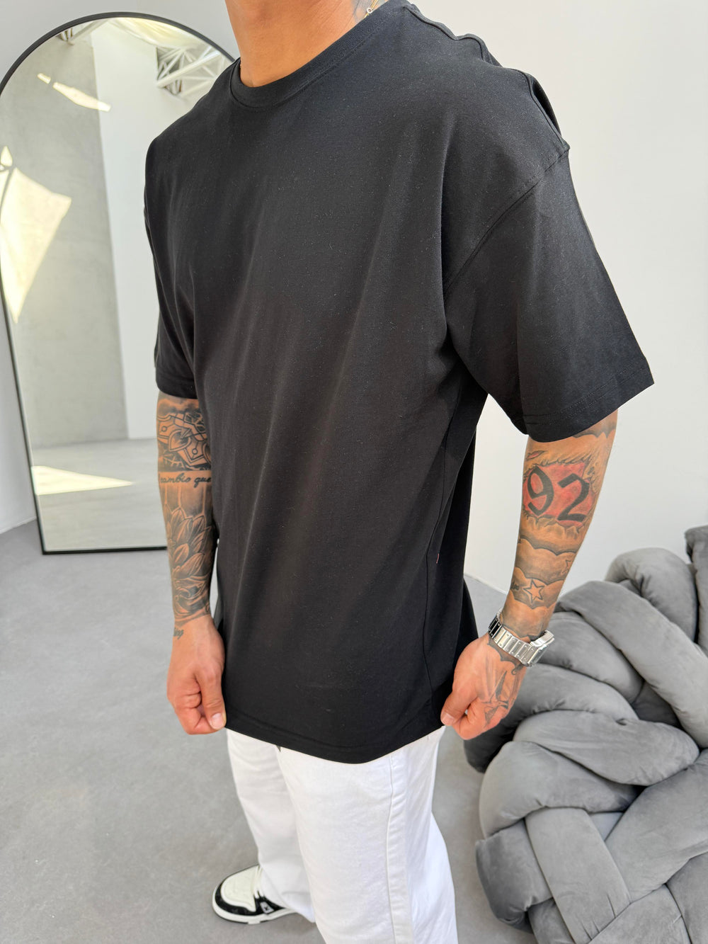 Siyah Fırçalı Kumaş Oversize T-Shirt