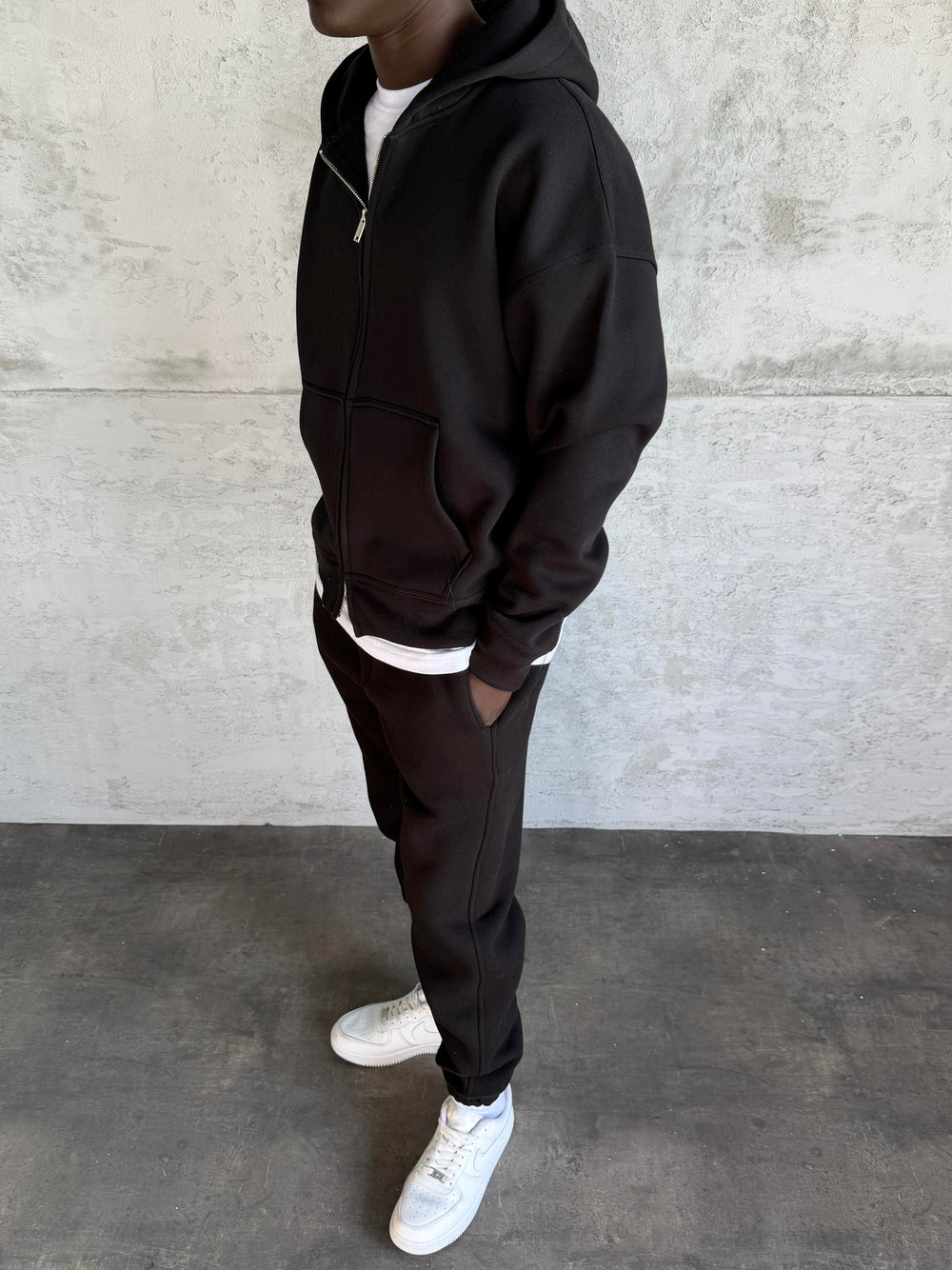 Siyah Kapüşonlu Fermuarlı Sweatshirt