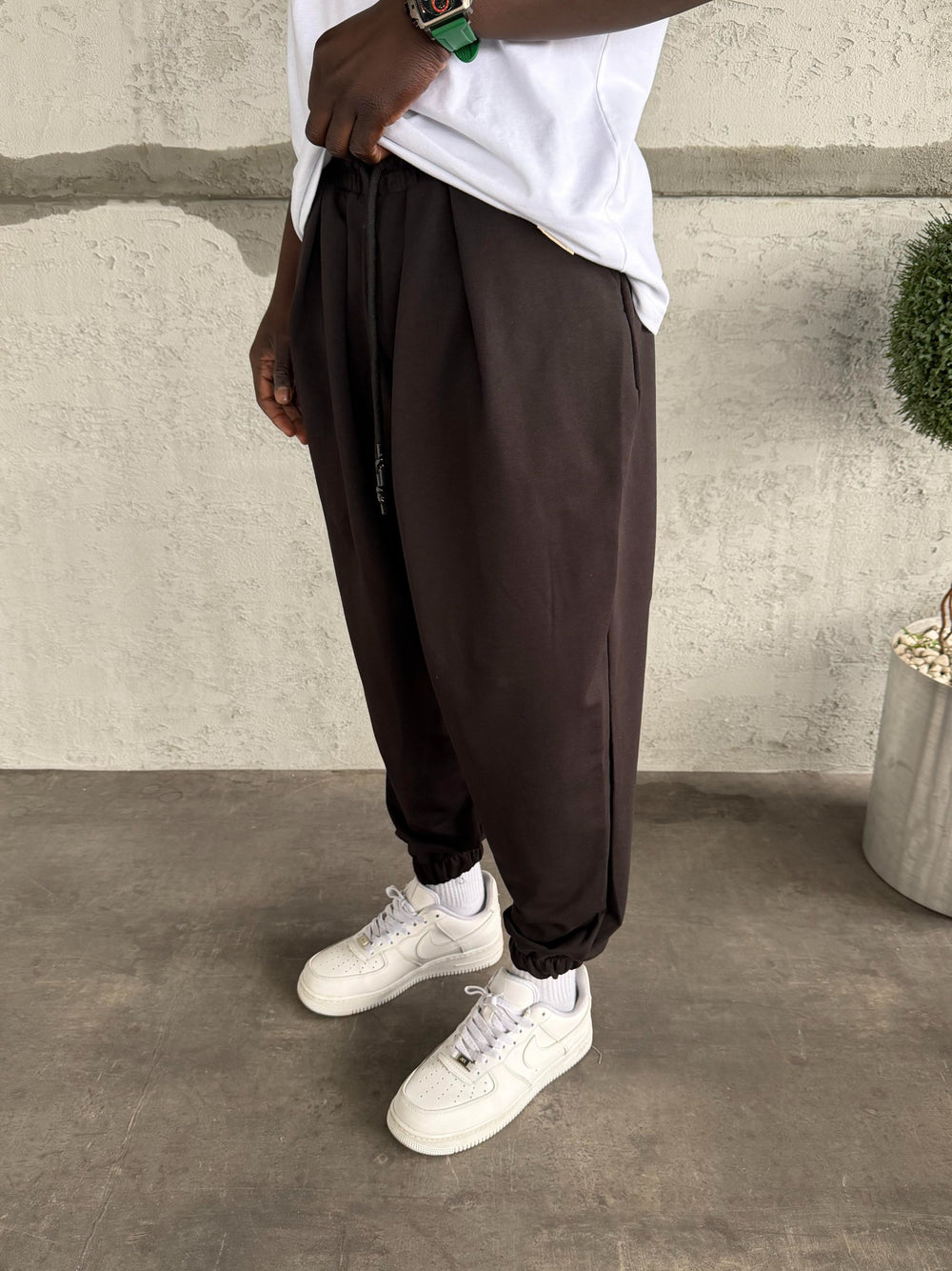 Siyah Paça Lastik Şalvar Eşofman