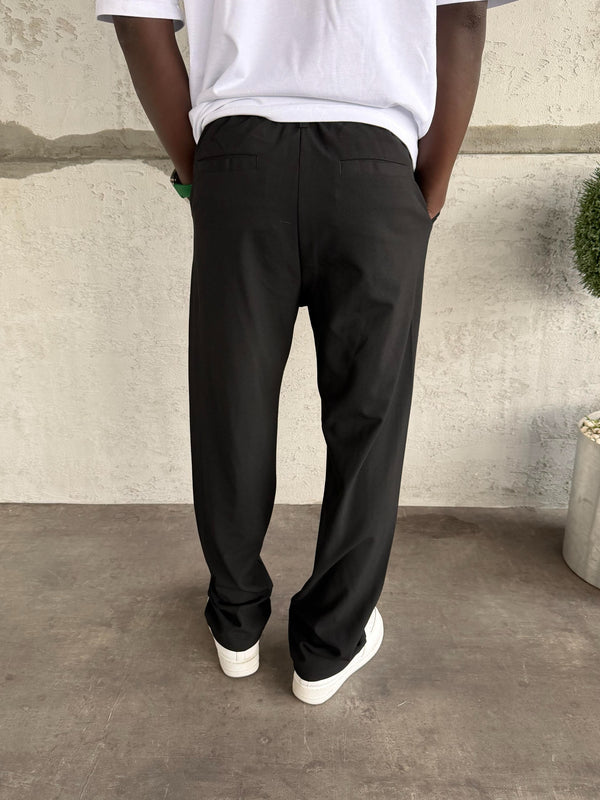 Siyah Pileli Baggy Kumaş Pantolon