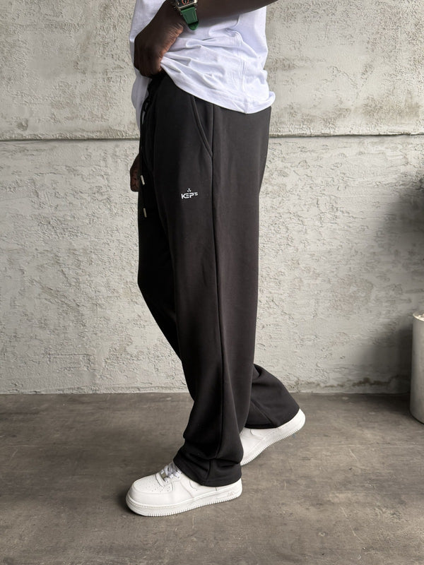 Siyah Yazı Detaylı Baggy Eşofman