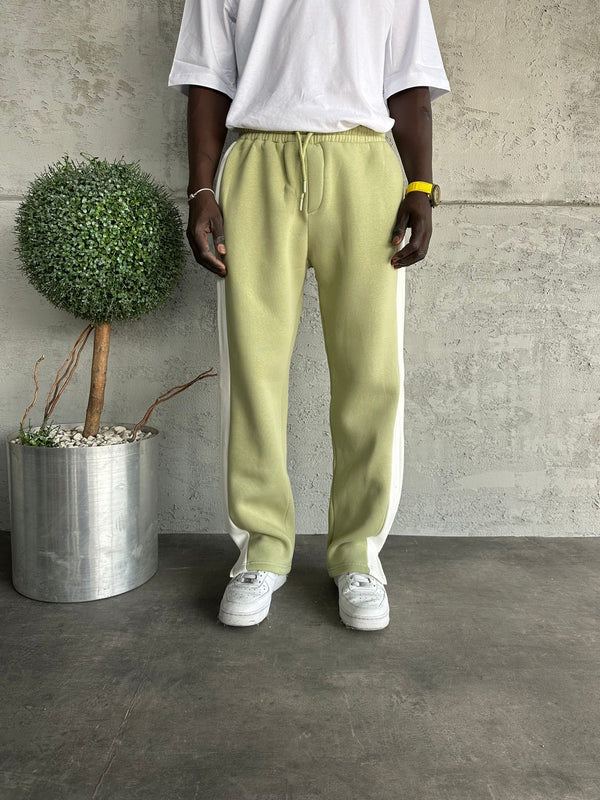 Yeşil Şerit Detaylı Kesik Paça Baggy Eşofman