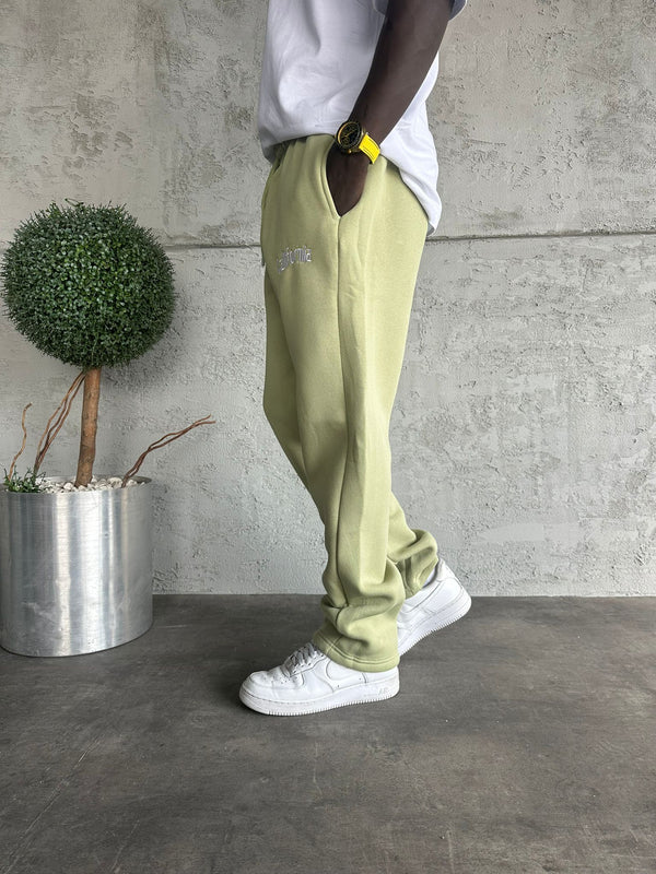 Yeşil Yazı Detaylı Eşofman